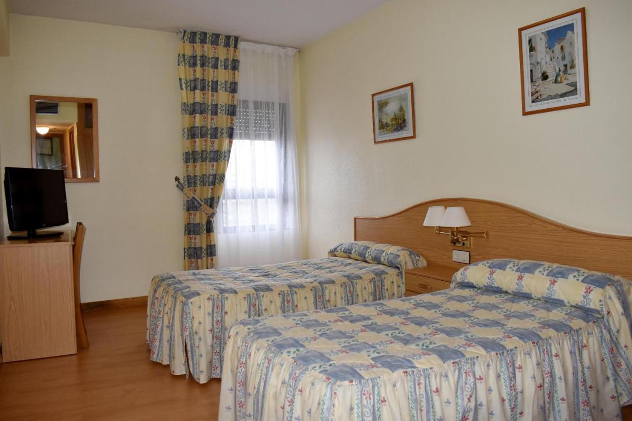 Hotel Ria De Vigo "Tierra De Campos" Becilla de Valderaduey Εξωτερικό φωτογραφία